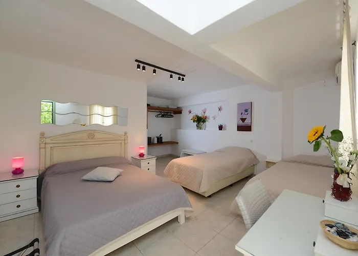 Fraskoula's Agios Stefanos (Mykonos)